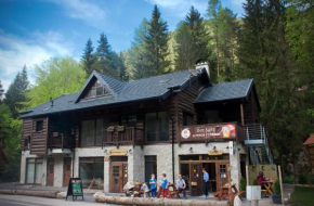  The Dragon's Lair Chalet  Демановска Дольна